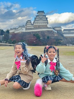 ゆなちゃん＆ゆいちゃん(姫路城)