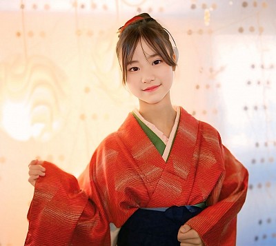 【えりちゃん】ご卒業おめでとうございます！卒業式、そしてその後のクラス全員で行うパーティーイベントの撮影をさせていただきました！心に残るワンショット！いや沢山の撮影を喜んでいただきました！