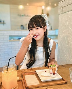 【ももちゃん】長崎県佐世保市、山の上にあるカフェ「ボヌール」！雰囲気素敵すぎます！お店でのロケ撮もいいですよ〜！！