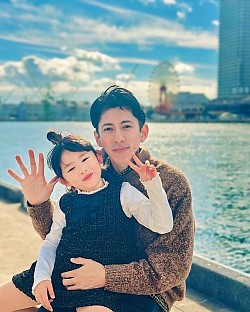 【めいかちゃん】神戸駅にあるストリートピアノを３箇所演奏巡りしたり遊んだり〜パパとのツーショットも沢山撮らせていただきました！