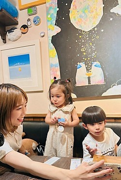 【うみくん・そらくん】名古屋市の「ペンギンカフェ」にて。愛知県での家族旅行の行程に、撮影時間を組み込んでくれて実現した撮影会でした！